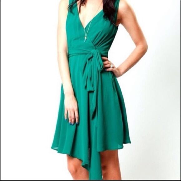 Kelly Green Chiffon Sheer Wrap Dress Asymmetrical Hem Fairycore Whimsical Ballet - Picture 3 of 9
